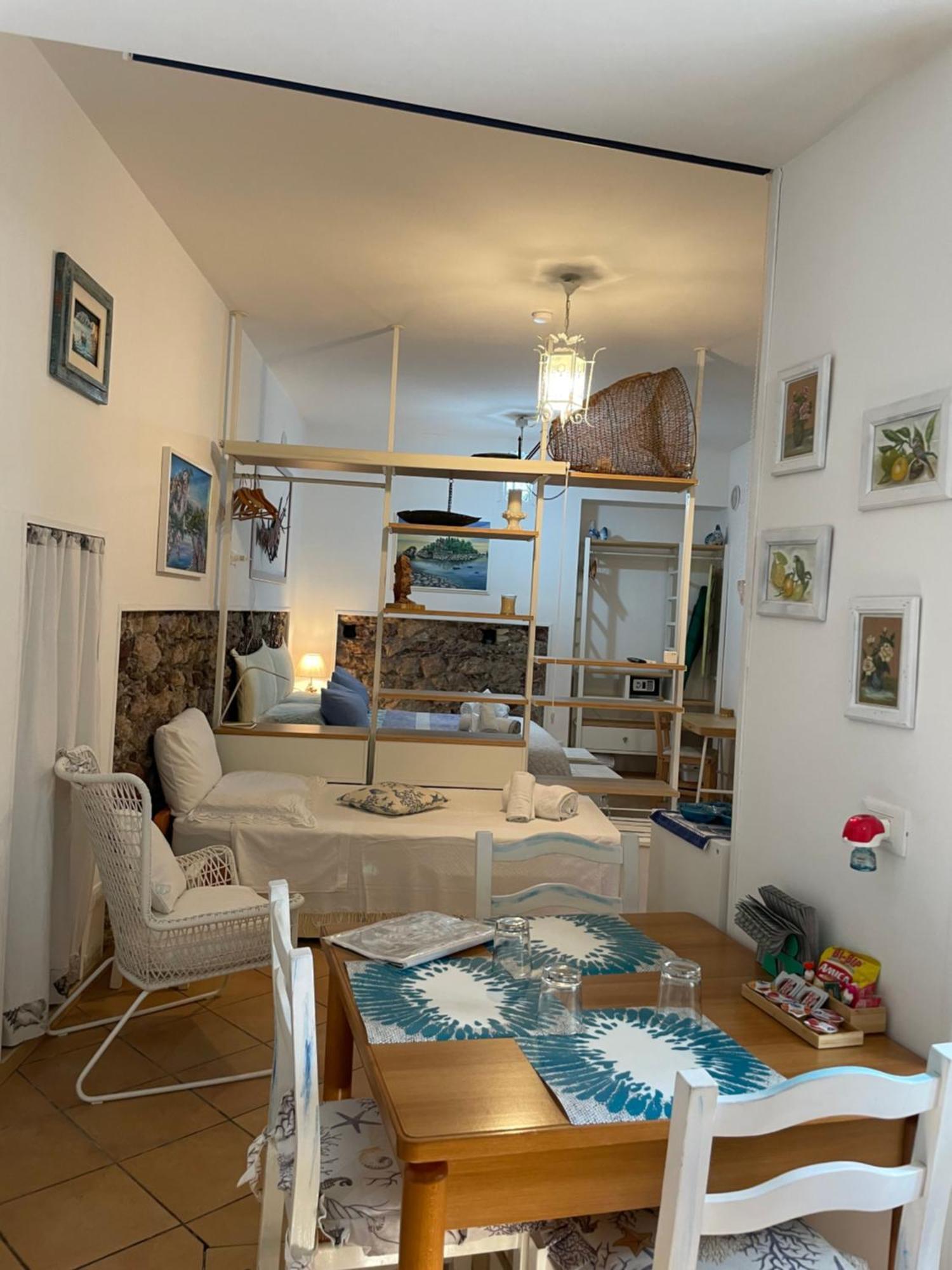 Salu' Apartment ตาออร์มินา ภายนอก รูปภาพ